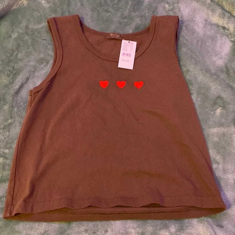 nwt brown brandy heart tank (rare?) - Picture 3 of 4